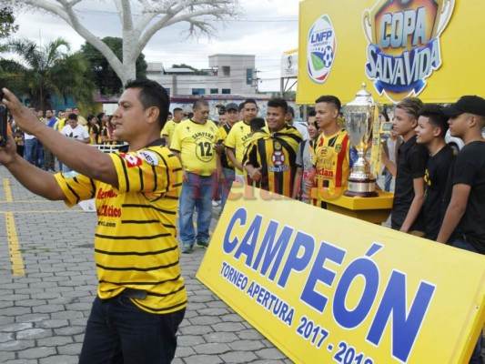 Real España presume la copa 12 en 'giras'&nbsp;
