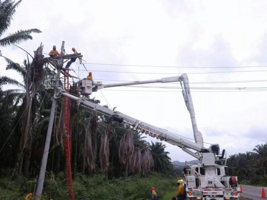 Empresa Energía Honduras continúa las mejoras a la red de distribución en el norte y litoral&nbsp;&nbsp;