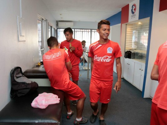 Olimpia realizó revisión médica esta mañana a toda su plantilla del cara al Clausura