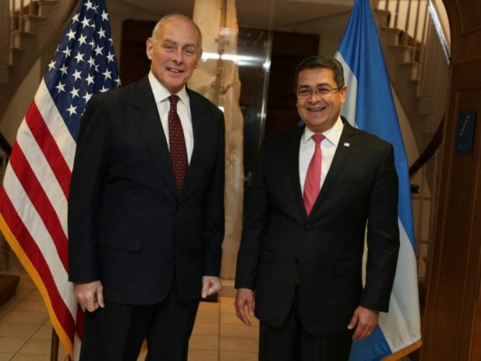Juan Orlando Hernández se reúne con Secretario de Seguridad Interior de EEUU, John Kelly