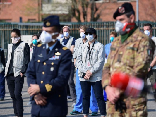 Luto y drama en una Italia arrodillada ante coronavirus; van 4,000 muertos