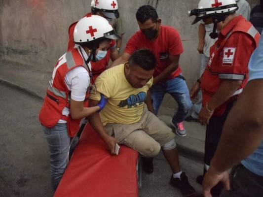 Varios heridos deja aparatosa colisión de cinco vehículos en bulevar capitalino