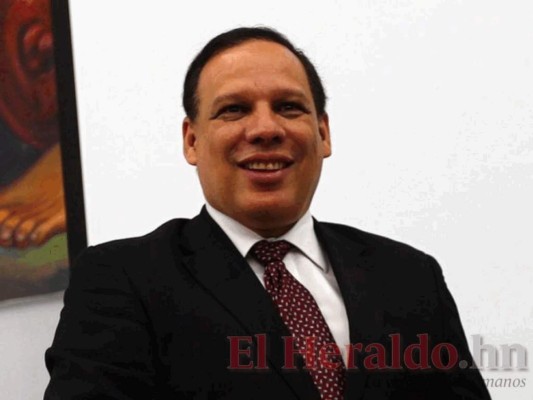 Científico Marco Tulio Medina pide a Honduras comprar vacuna rusa Sputnik V