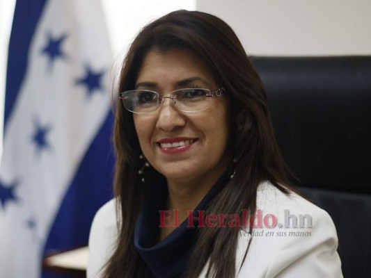 Alba Consuelo Flores: Salud 'actuó bajo los protocolos' por sospecha de coronavirus