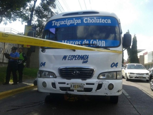 Mujer muere atropellada frente a City Mall