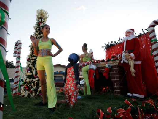 Hermoso desfile de carrosas en la capital hondureña