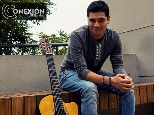 En primera fila: Cante, baile y disfrute con el artista hondureño Andreé Canaca