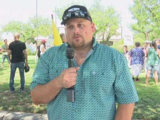 Muere por covid-19 el líder del movimiento antimascarillas de Texas, EE UU