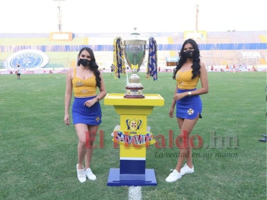 La bronca de Troglio, invitado de lujo: lo que no se vio en el Motagua-Olimpia (Fotos)