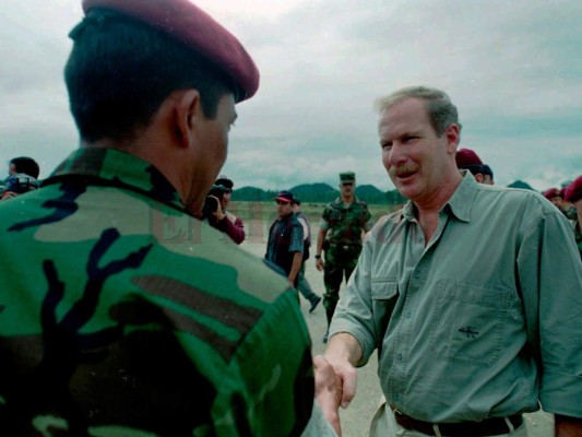Álvaro Arzú, el hombre que firmó el pacto de paz en Guatemala tras 36 años de guerrilla