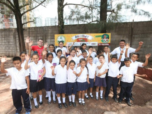 Educación forma a escolares sobre gestión de riesgo en la capital