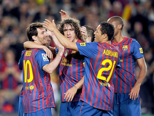 Messi regala cuatro goles a Guardiola en su despedida y se asegura 'Pichichi'