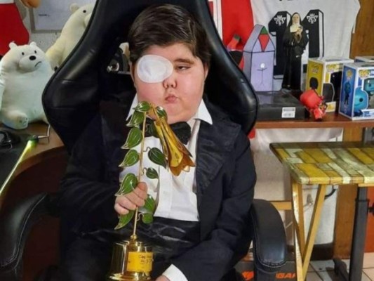 Muere por un tumor cerebral Tomiii 11, el niño que soñó con convertirse en youtuber