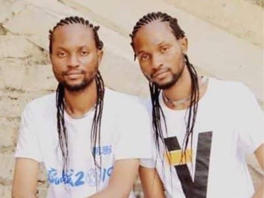 Condenan a muerte a 14 personas por asesinato de gemelos raperos quemados vivos en RDC