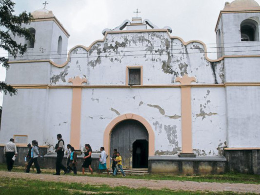 Realizan inventario de patrimonio religioso