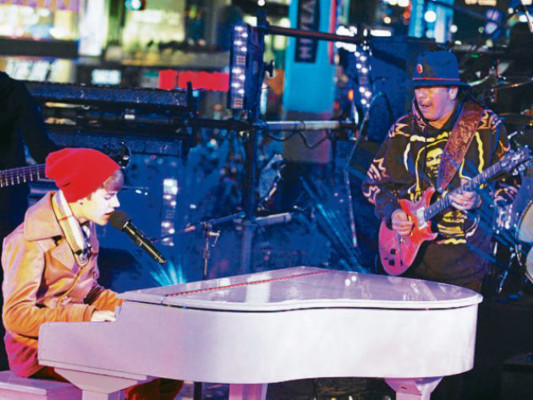 Justin Bieber quiere grabar con Santana