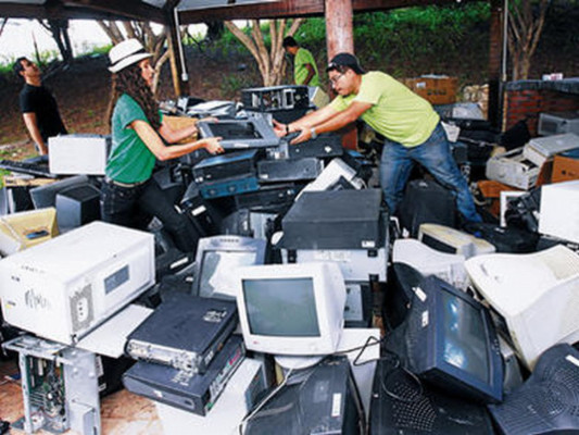 Guerra abierta contra la basura tecnológica en Honduras