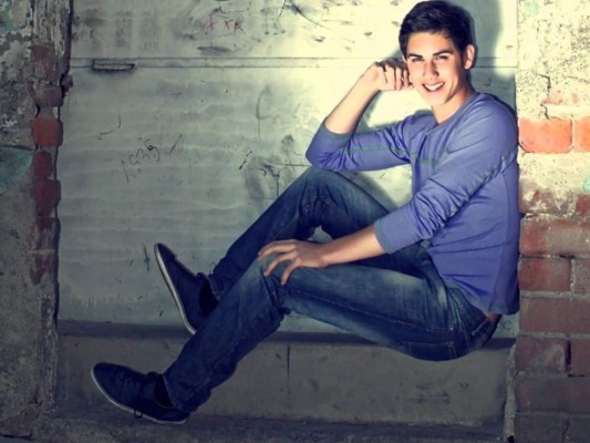 Así luce el actor más pequeño de Cómplices al Rescate &nbsp;