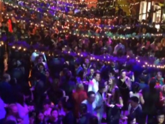 FOTOS: La extravagante y lujosa fiesta que Facebook le dio a sus empleados por Navidad