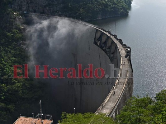 Descargas en la represa El Cajón evitarán que la represa colapse