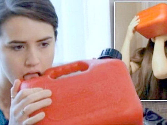 Adicta a la gasolina