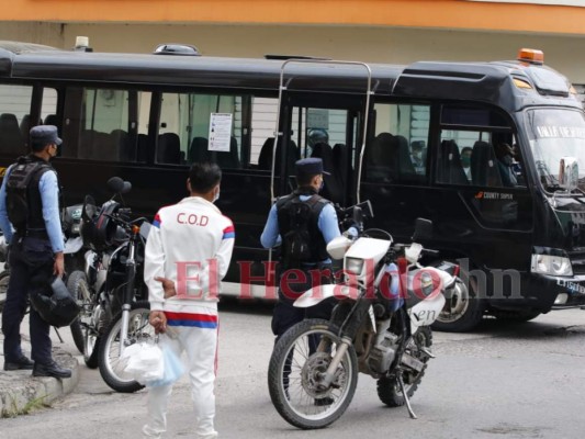 Acribillan a conductor de bus rapidito en la capital