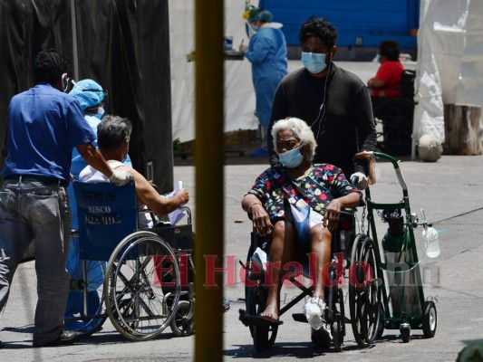 Al límite de su capacidad hospitales para covid-19 en Honduras