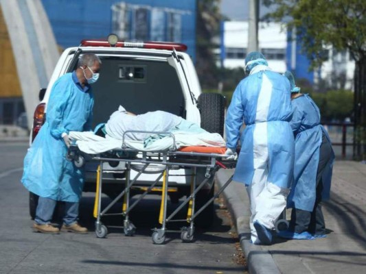 Cada tres horas muere una persona de covid-19 en Honduras