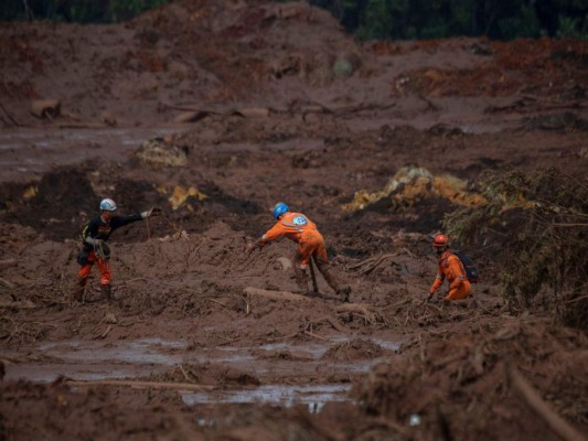 Fallecidos por desastre en mina de Brasil suben a 58 y hay 305 desaparecidos