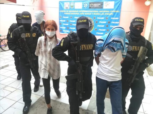 'La Soviética' y 'La Osa', dos presuntas criminales de la pandilla 18 y MS-13 que operaban en Tegucigalpa