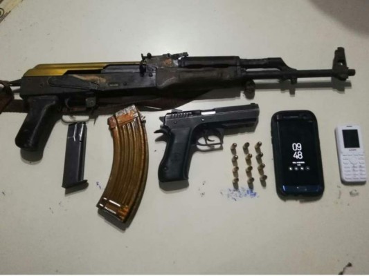 Prisión preventiva para policía y colombiano detenidos en La Paz