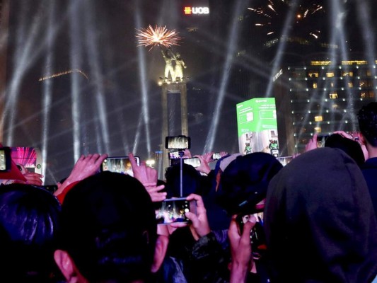 FOTOS: Lágrimas y rezos en bienvenida 2020, inicio de nueva década