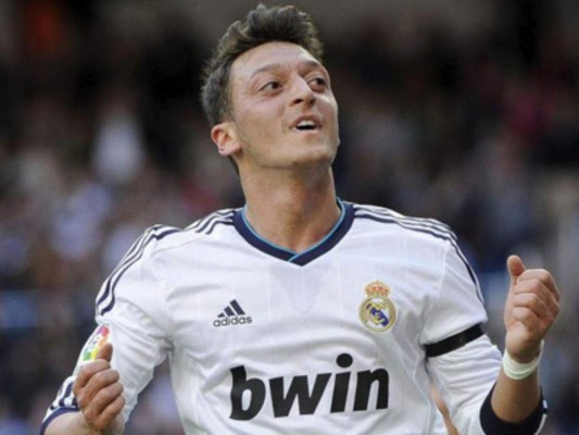 Mesut Özil y las polémicas que han salpicado su carrera