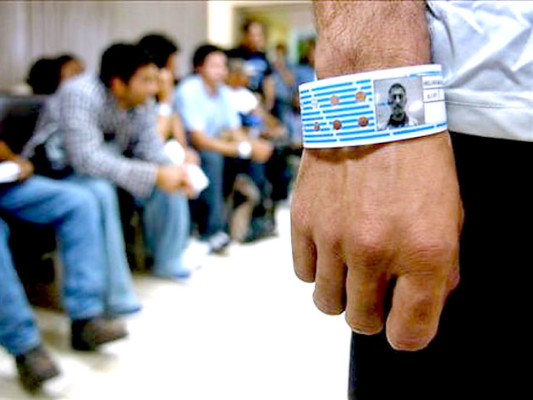 Gobierno de Obama suspende 16,500 deportaciones