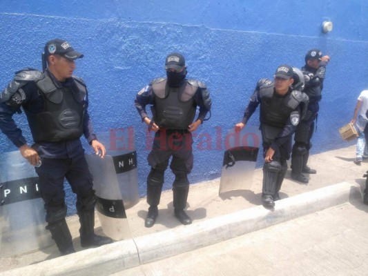 Policías y militares resguardarán el clásico capitalino Olimpia vs Motagua