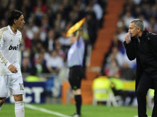 Mesut Özil y las polémicas que han salpicado su carrera