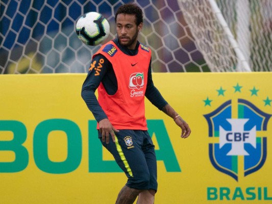 En medio del escándalo de Neymar, Brasil encara a Catar en amistoso para Copa América