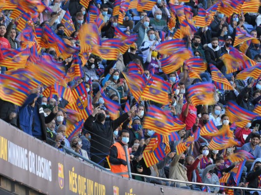 Así fue el regreso de Xavi Hernández al Camp Nou como nuevo entrenador del Barcelona