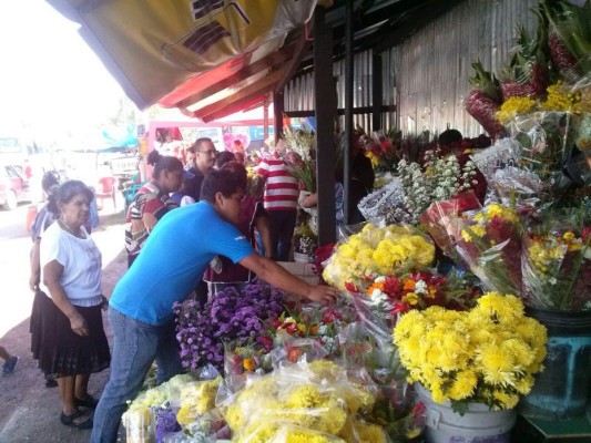 Hondureños conmemoran hoy el Día de los Muertos