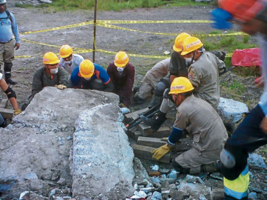 Bomberos pondrán a prueba su capacidad