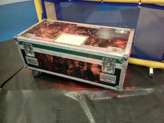 Causan daños al Palacio Universitario de los Deportes previo al concierto de Jesse y Joy