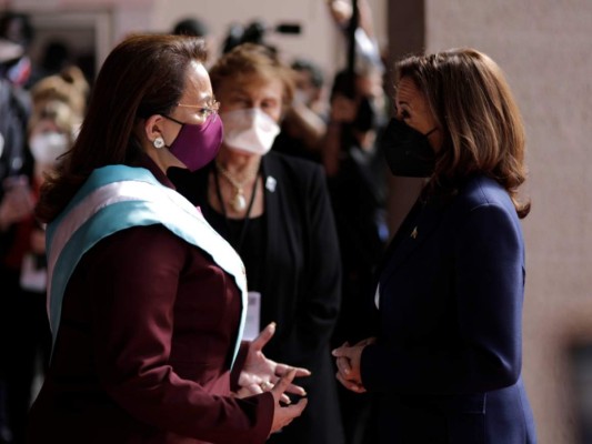 Migración, el tema abordado entre Xiomara Castro y Kamala Harris en Honduras&nbsp;&nbsp;