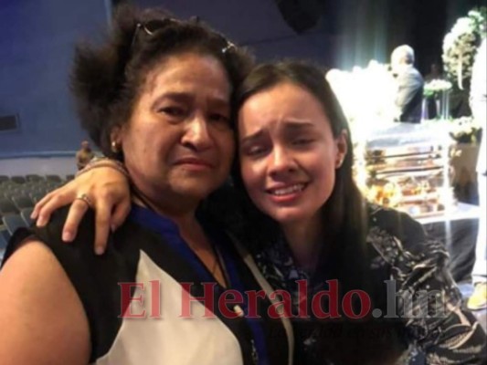 Hondureña que cuidó a José José en Estados Unidos fue a su funeral &nbsp;&nbsp;