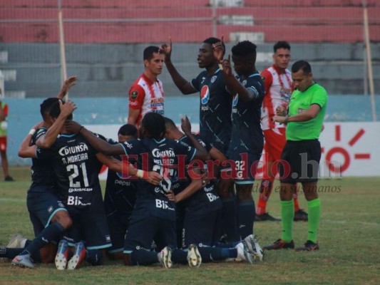 Motagua empata 1-1 con Vida y deja el liderato en bandeja de plata al Olimpia