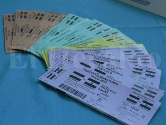 Ficohsa y Fenafuth presentan boletería para Honduras vs El Salvador