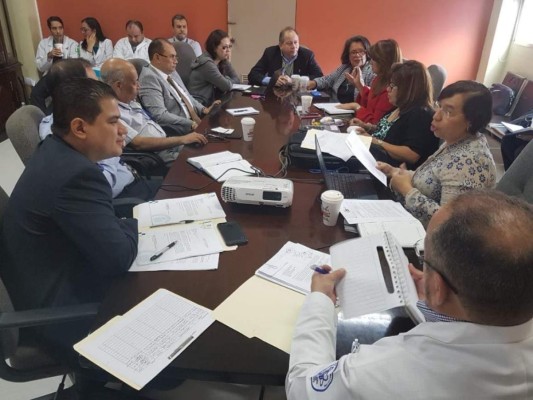 Crearán quirófanos temporales para solventar la crisis en el Hospital Escuela Universitario