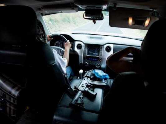 En México, las mujeres toman las armas para defenderse (Fotos)  