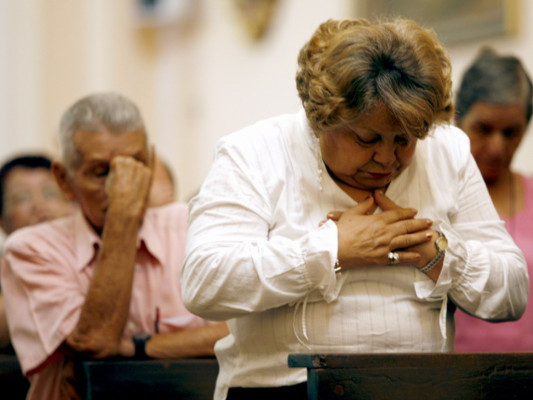 Iglesia clama por consuelo para los corazones heridos y rotos por la violencia en Honduras