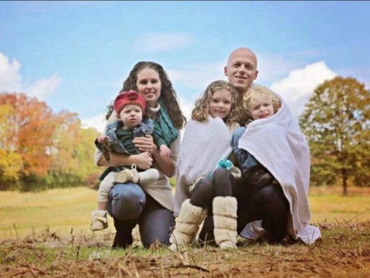 Pennsylvania: Hombre mata esposa, tres hijitos y se suicida