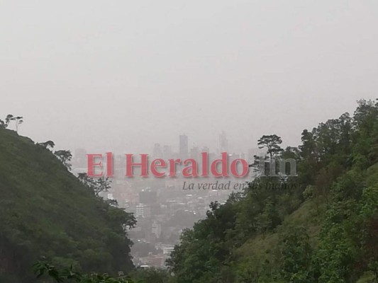 Las imágenes de la nube de polvo del Sahara sobre la capital hondureña